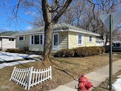 Pre-foreclosure in  ROBERTS ST Muskegon, MI 49442