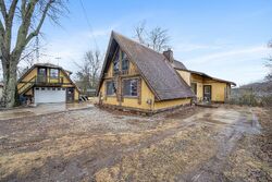 Pre-foreclosure in  LAIRD RD Brooklyn, MI 49230
