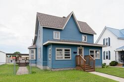 Pre-foreclosure in  CALEDONIA ST La Crosse, WI 54603