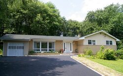 Pre-foreclosure in  RIDGE ST Yorktown Heights, NY 10598