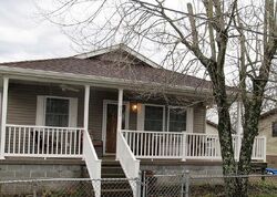 Pre-foreclosure in  2ND AVE N Saint Albans, WV 25177