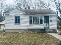 Pre-foreclosure in  BENTLER ST Detroit, MI 48219
