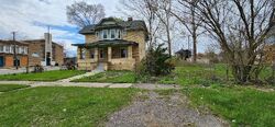 Pre-foreclosure in  GLYNN CT Detroit, MI 48202