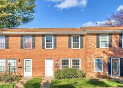 Pre-foreclosure in  E FURMAN DR Sterling, VA 20164