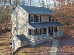 Pre-foreclosure in  HAVERSACK RD Palmyra, VA 22963