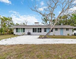 Pre-foreclosure in  SUWANEE AVE Sarasota, FL 34243