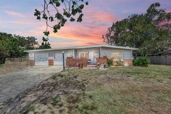 Pre-foreclosure in  CLOVER LN Sarasota, FL 34233