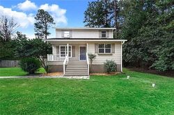 Pre-foreclosure in  NOLAN RD Covington, LA 70435