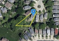 Pre-foreclosure in  HICKORY MEADOWS CT Ballwin, MO 63011