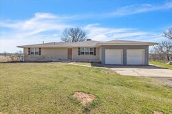 Pre-foreclosure in  E HIGHWAY 62 Meeker, OK 74855