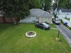 Pre-foreclosure in  E MARKISON AVE Columbus, OH 43207