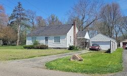 Pre-foreclosure in  W MAIN ST East Palestine, OH 44413