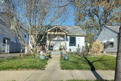 Pre-foreclosure in  MCLEAN AVE Royal Oak, MI 48067