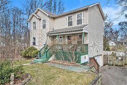 Pre-foreclosure in  W ROSE ST Holly, MI 48442