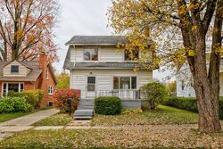  E Hazelhurst St, Ferndale MI