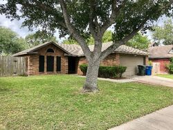 Pre-foreclosure in  WINDOWS DR Corpus Christi, TX 78413