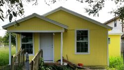 Pre-foreclosure Listing in ILLINOIS ST ROBSTOWN, TX 78380