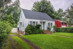 Pre-foreclosure in  HIGHLAND AVE South Plainfield, NJ 07080