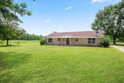  Ogborn Dr, Moss Point MS