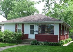 Pre-foreclosure in  WALNUT ST Saint Paul, MN 55113