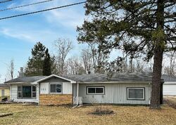 Pre-foreclosure in  HOEHN CT Dimondale, MI 48821