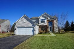 Pre-foreclosure in  ERIKA LN Carpentersville, IL 60110