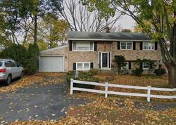 Pre-foreclosure in  TRUMAN RD Peabody, MA 01960
