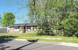 Pre-foreclosure in  N PLYMOUTH RD NW Huntsville, AL 35811