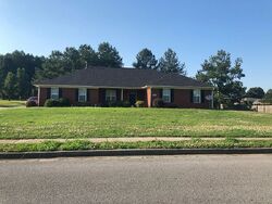 Pre-foreclosure in  THUNDERBIRD DR Harvest, AL 35749