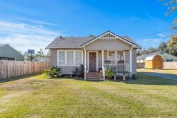 Pre-foreclosure in  E LYONS ST Sulphur, LA 70663