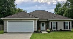 Pre-foreclosure in  YOU WINN RD Lake Charles, LA 70611