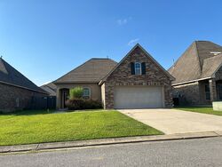 Pre-foreclosure in  KOHEN LUKE DR Lafayette, LA 70506