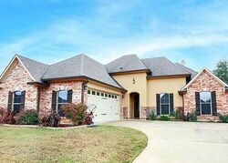 Pre-foreclosure in  ANTIETAM DR Bossier City, LA 71112