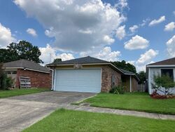 Pre-foreclosure in  SPRINGWOOD AVE Baton Rouge, LA 70817