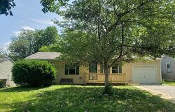 Pre-foreclosure in  EDINBURGH DR Lockport, IL 60441