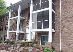 Pre-foreclosure in  DONARD PARK AVE Louisville, KY 40218