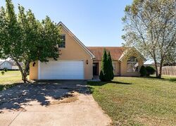 Pre-foreclosure in  SUNNYBROOK DR Memphis, IN 47143