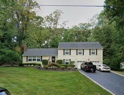 Pre-foreclosure in  MARLPIT PL Middletown, NJ 07748