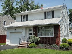 Pre-foreclosure in  WHEATLAND AVE Bound Brook, NJ 08805