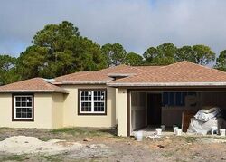 Pre-foreclosure in  CHIEFTAIN ST NW Lake Placid, FL 33852