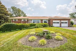 Pre-foreclosure in  ASTERWOOD DR Rossville, GA 30741