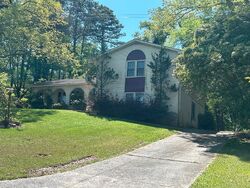 Pre-foreclosure in  TOWANDA DR Atlanta, GA 30349