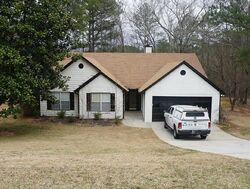 Pre-foreclosure in  MAPLE COVE CT Loganville, GA 30052