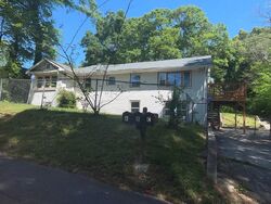 Pre-foreclosure in  STERLING ST SE Atlanta, GA 30315