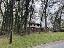 Pre-foreclosure in  BRALORNE DR Stone Mountain, GA 30087