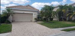 Pre-foreclosure in  CAPE HEATHER CIR Cape Coral, FL 33991