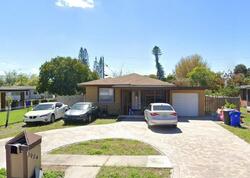  Apache St, Fort Myers FL
