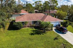 Pre-foreclosure in  TARPON RD Venice, FL 34293
