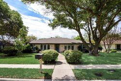  Creekbend Dr, Plano TX