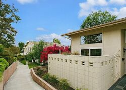 Pre-foreclosure in  AVENIDA CASTILLA UNIT C Laguna Woods, CA 92637